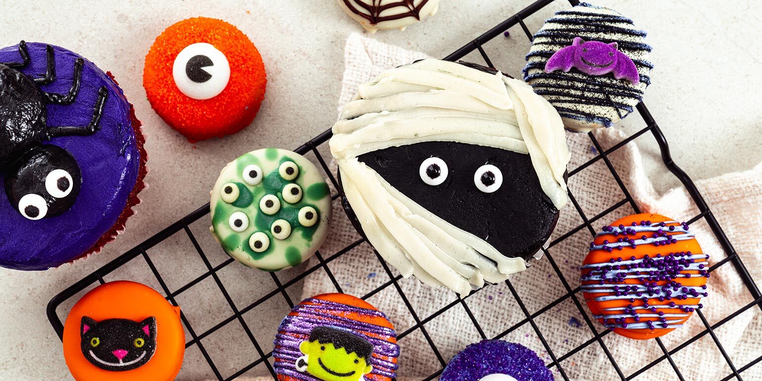 Halloween Desserts Near You: Spooky Cupcakes & Treats at Eatzi’s